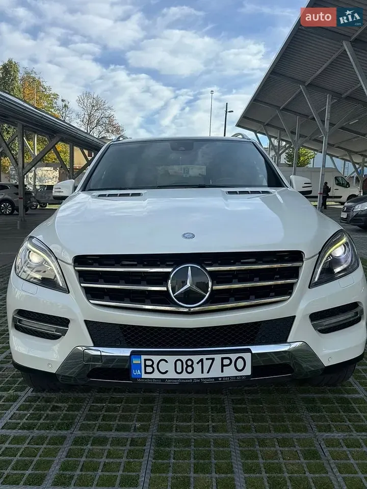 Mercedes-Benz M-Class 2012 photo 5