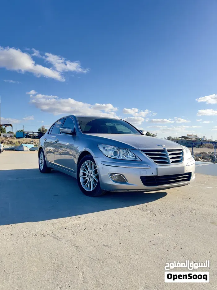 Hyundai Genesis