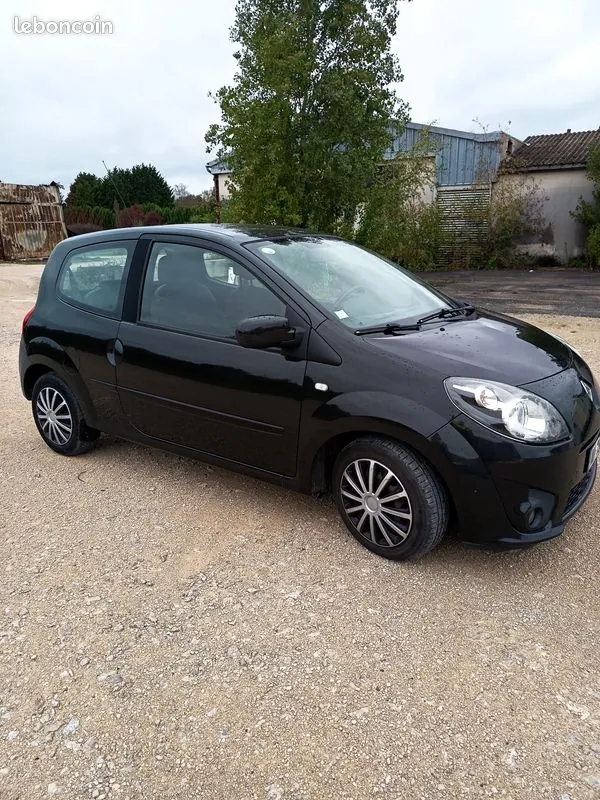 Renault Twingo 2010 photo 2