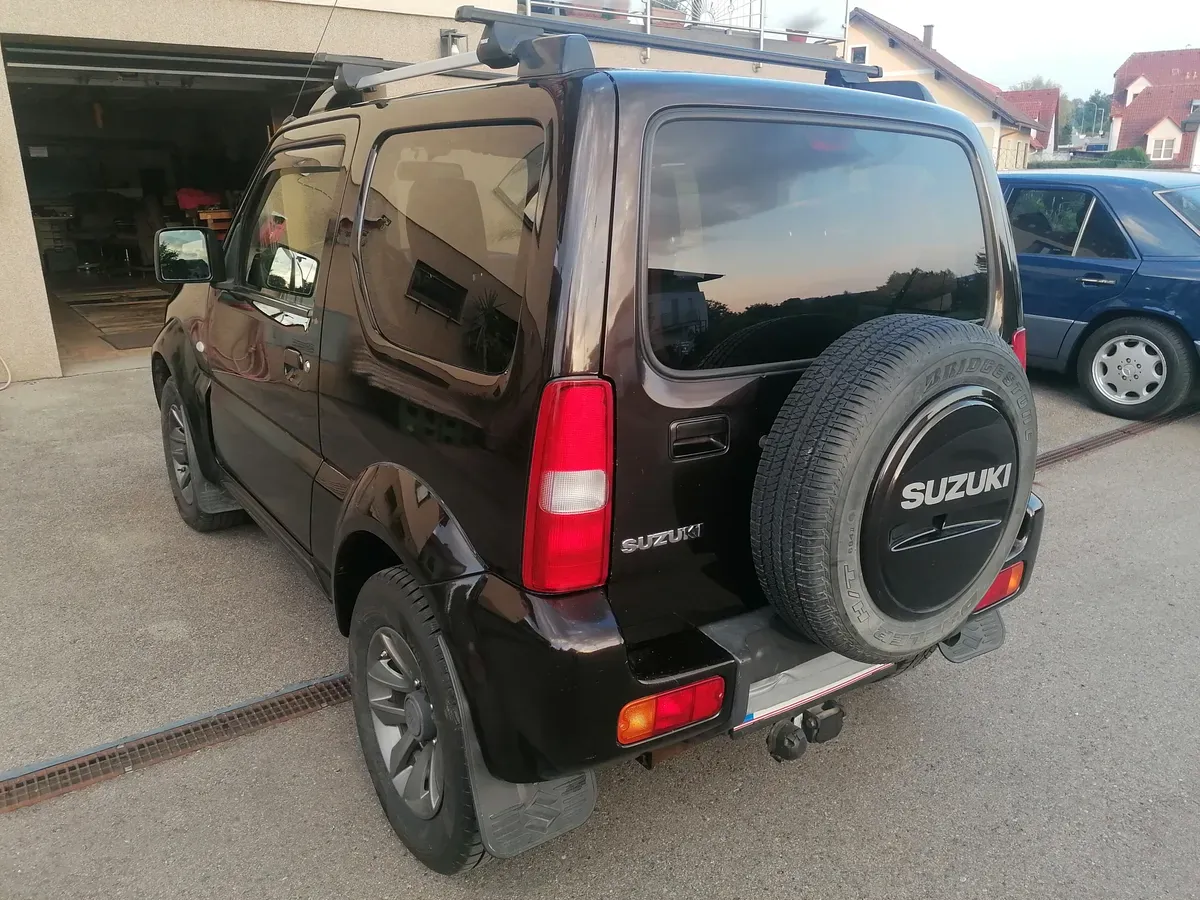 Suzuki Jimny 2016 photo 2