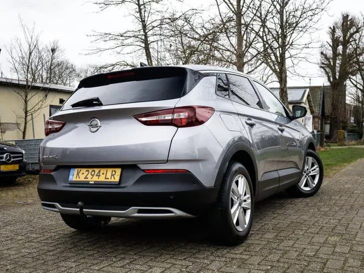 Opel Grandland X 2021 photo 2