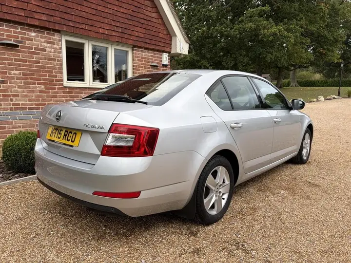 Skoda Octavia 2015 photo 5