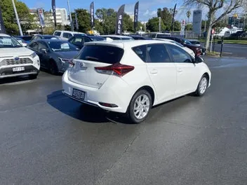 Toyota Corolla 2016 photo 3