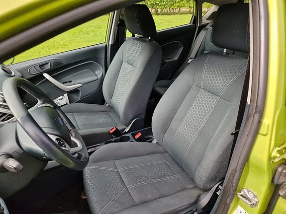 Ford Fiesta 2011 photo 5