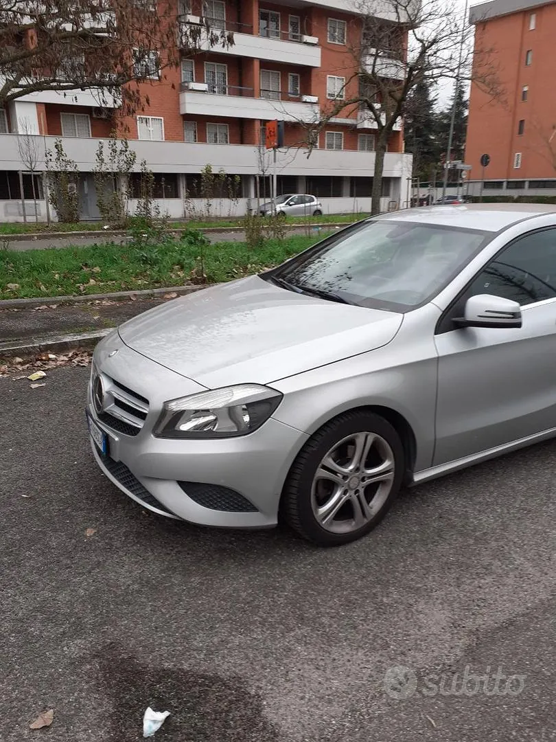 Mercedes-Benz A200 2015 photo 2