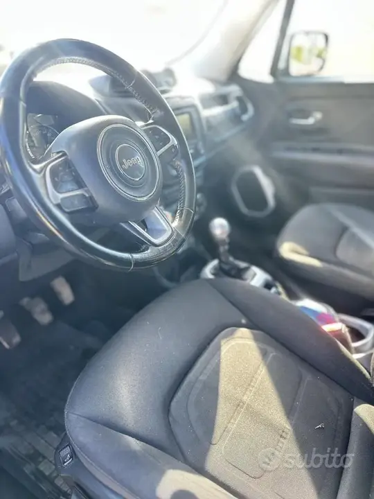 Jeep Renegade 2016 photo 5