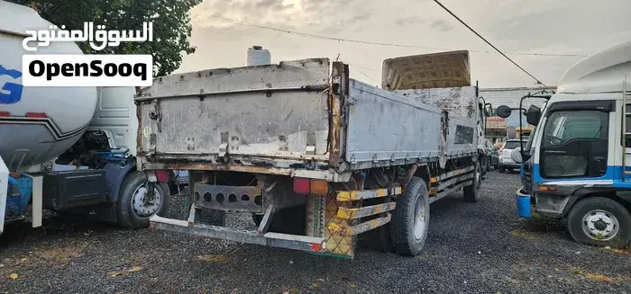 Isuzu Other 2002 photo 2