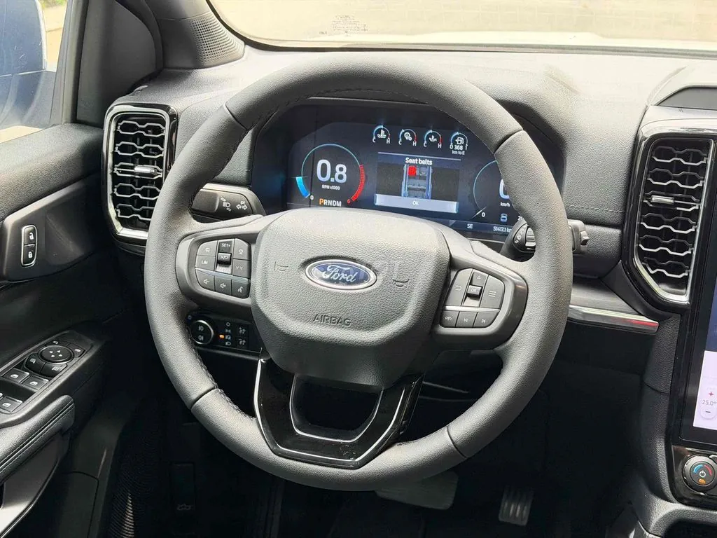Ford Everest 2024 photo 3