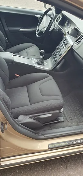 Volvo S60 2011 photo 3