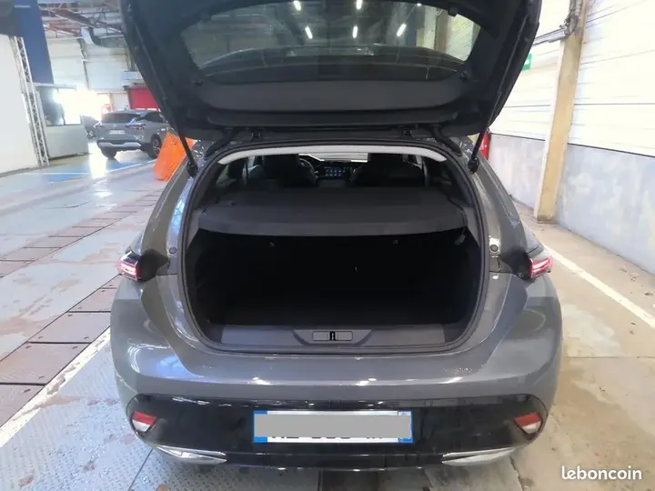 Peugeot 308 2025 photo 4