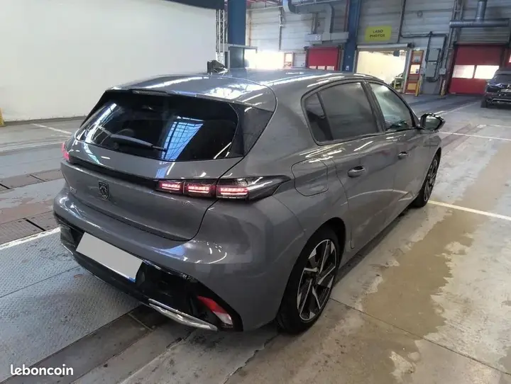 Peugeot 308 2025 photo 2