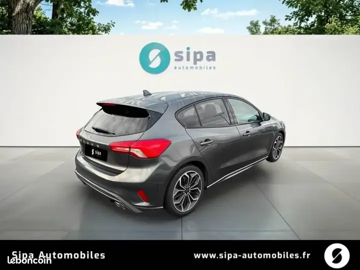 Ford Focus 2020 photo 2