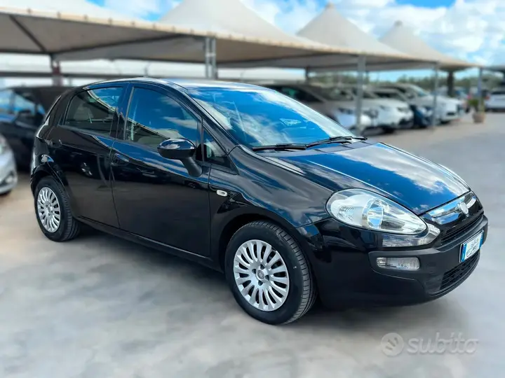 Fiat Punto Evo 2011 photo 3