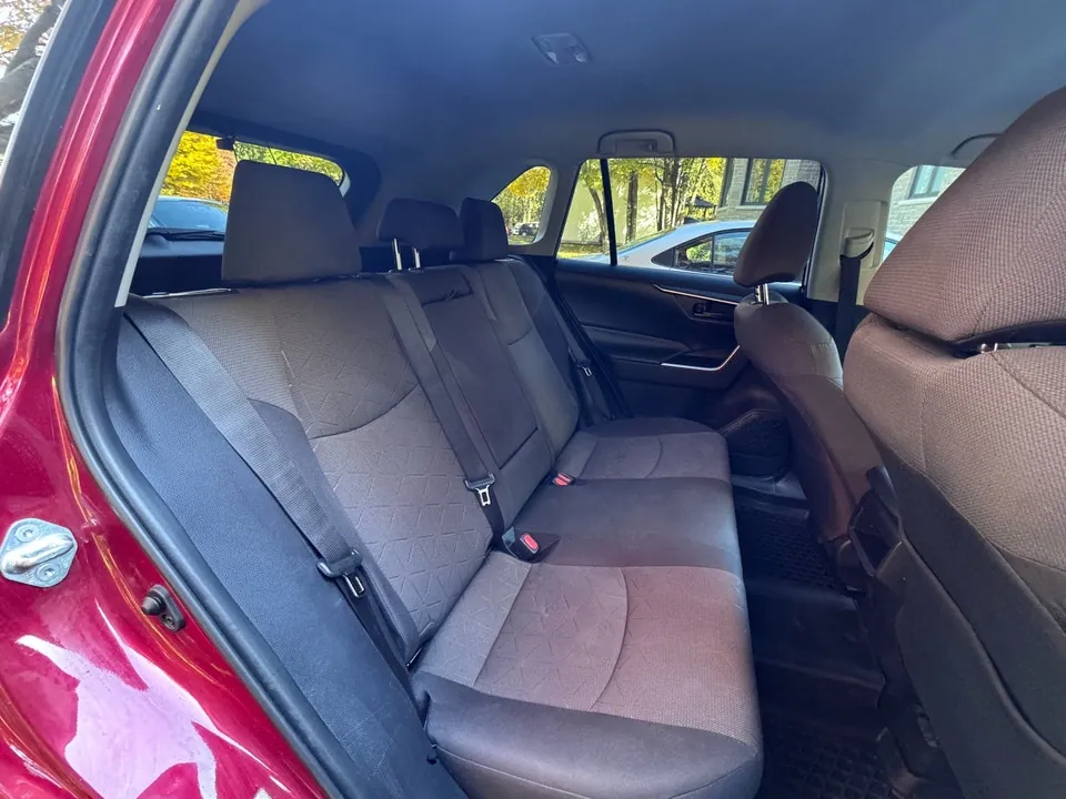 Toyota Rav4 2019 photo 4