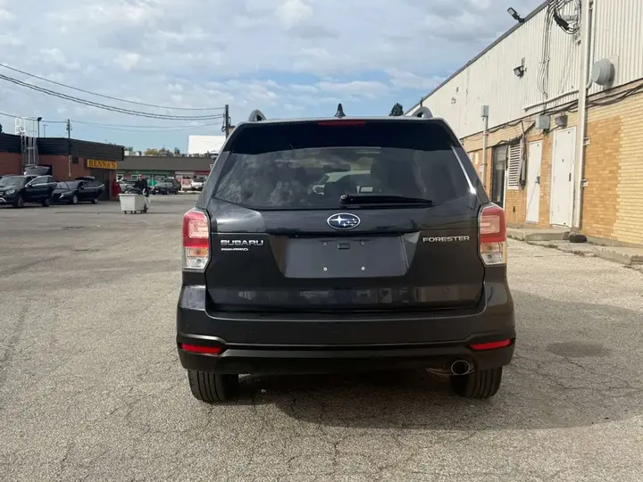 Subaru Forester 2018 photo 5