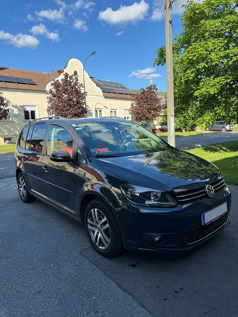 Volkswagen Touran 2015 photo 3
