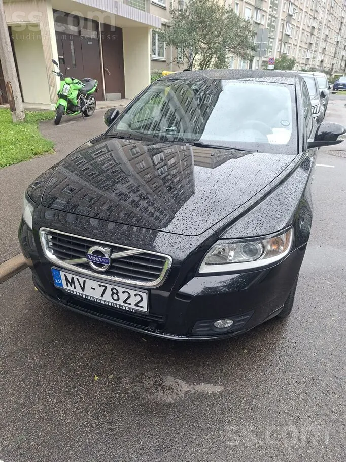 Volvo V50 2012 photo 3