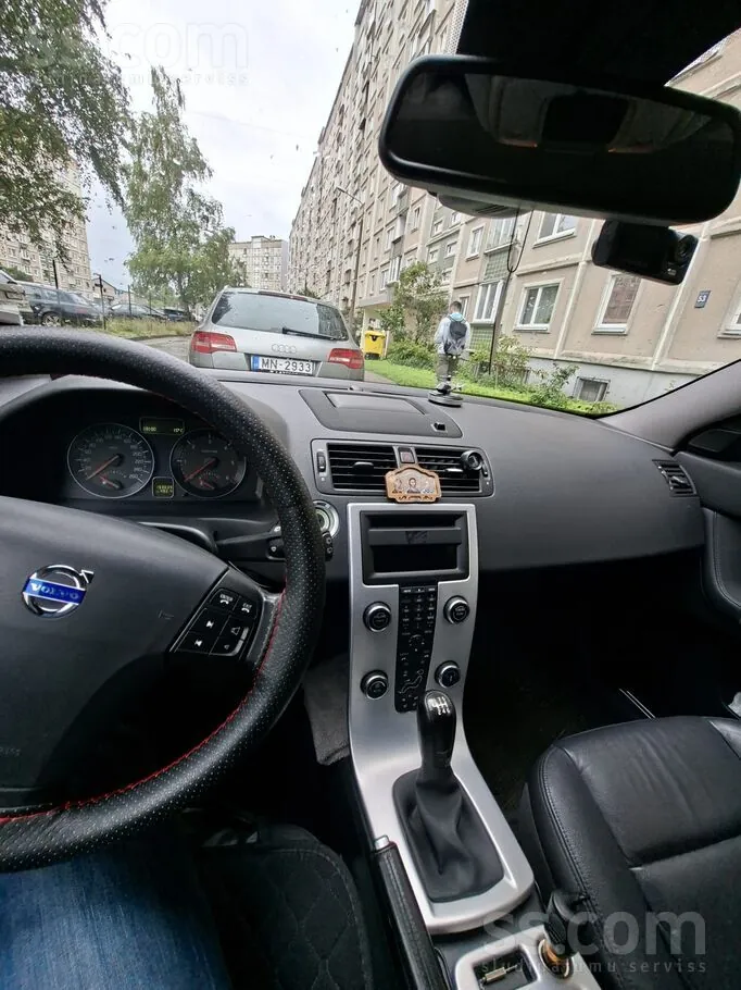 Volvo V50 2012 photo 2