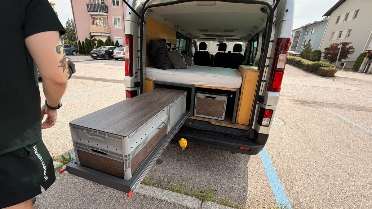 Renault Trafic 2017 photo 2