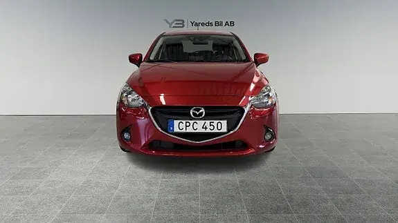 Mazda 2 2015 photo 3