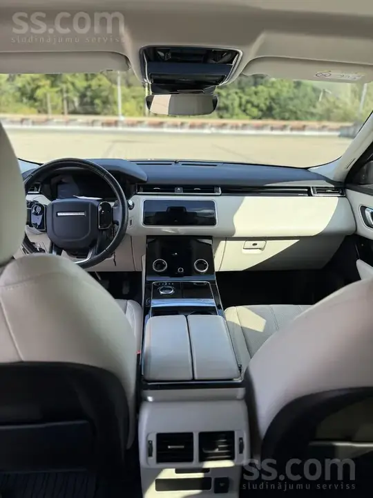 Land Rover Range Rover Velar 2018 photo 2