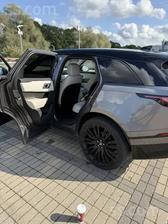 Land Rover Range Rover Velar 2018 photo 3