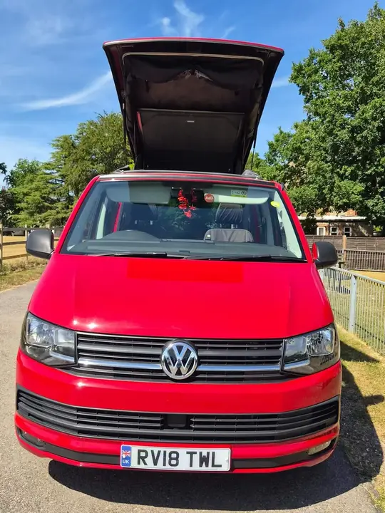 Volkswagen Transporter 2018 photo 2