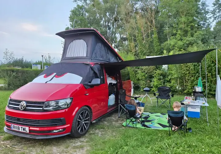 Volkswagen Transporter 2018 photo 3