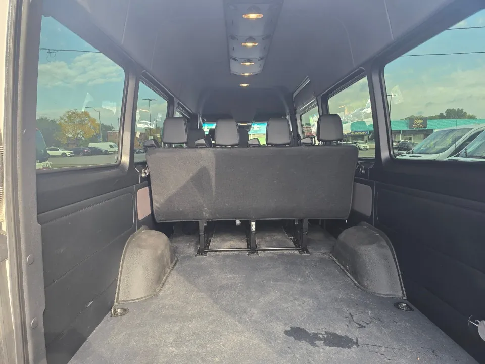Mercedes-Benz Sprinter 2024 photo 4