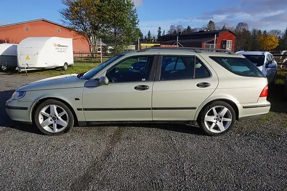 Saab 9-5 2004 photo 2