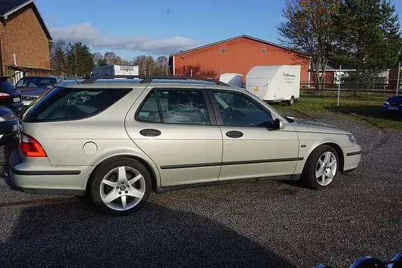 Saab 9-5 2004 photo 4