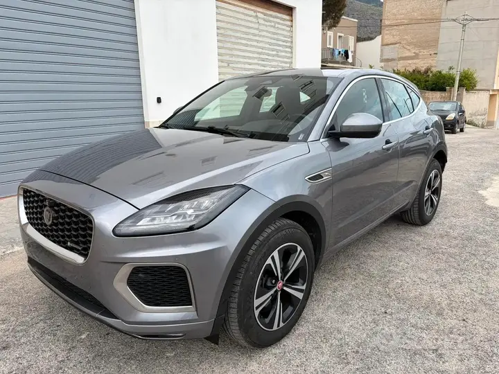 Jaguar E-Pace 2021 photo 2