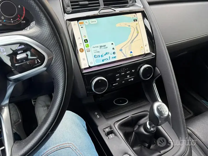 Jaguar E-Pace 2021 photo 5