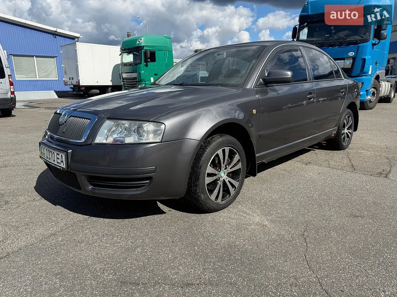 Skoda Superb 2004 photo 5