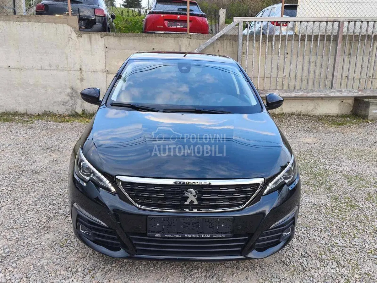 Peugeot 308 2020 photo 2