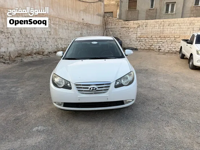 Hyundai Avante 2010 photo 3