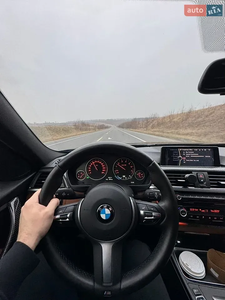 BMW 3 Series 2012 photo 5