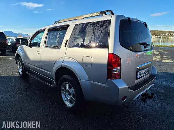 Nissan Pathfinder 2012 photo 3