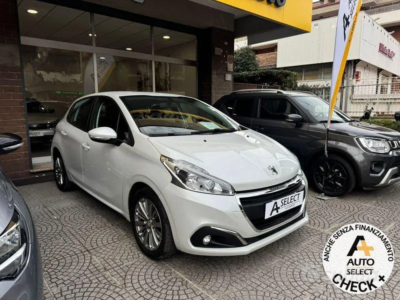 Peugeot 208 2018 photo 5