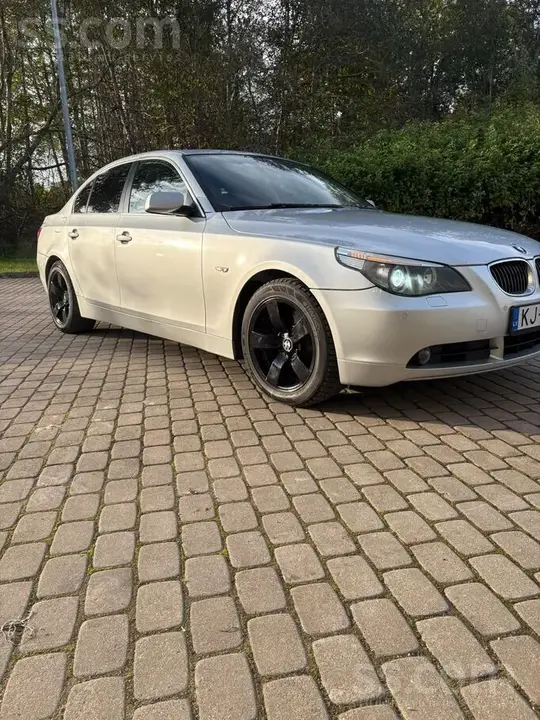 BMW 530