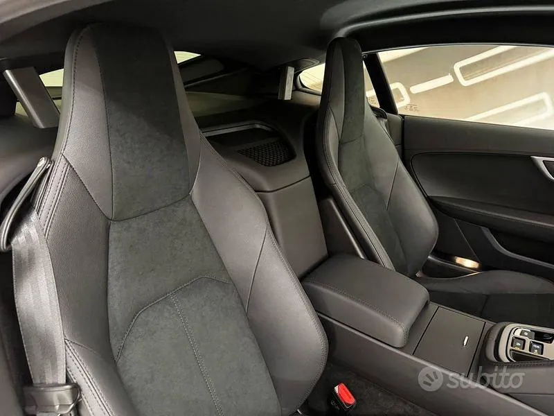 Jaguar F-Type 2023 photo 4