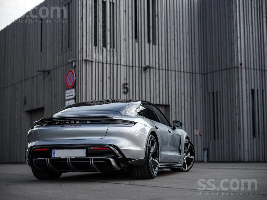 Porsche Taycan 2020 photo 2