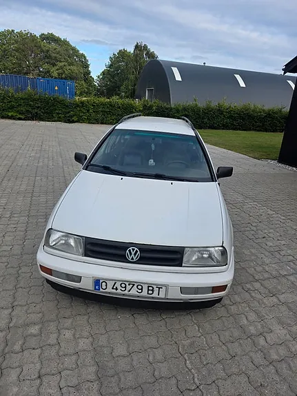 Volkswagen Golf 1996 photo 2