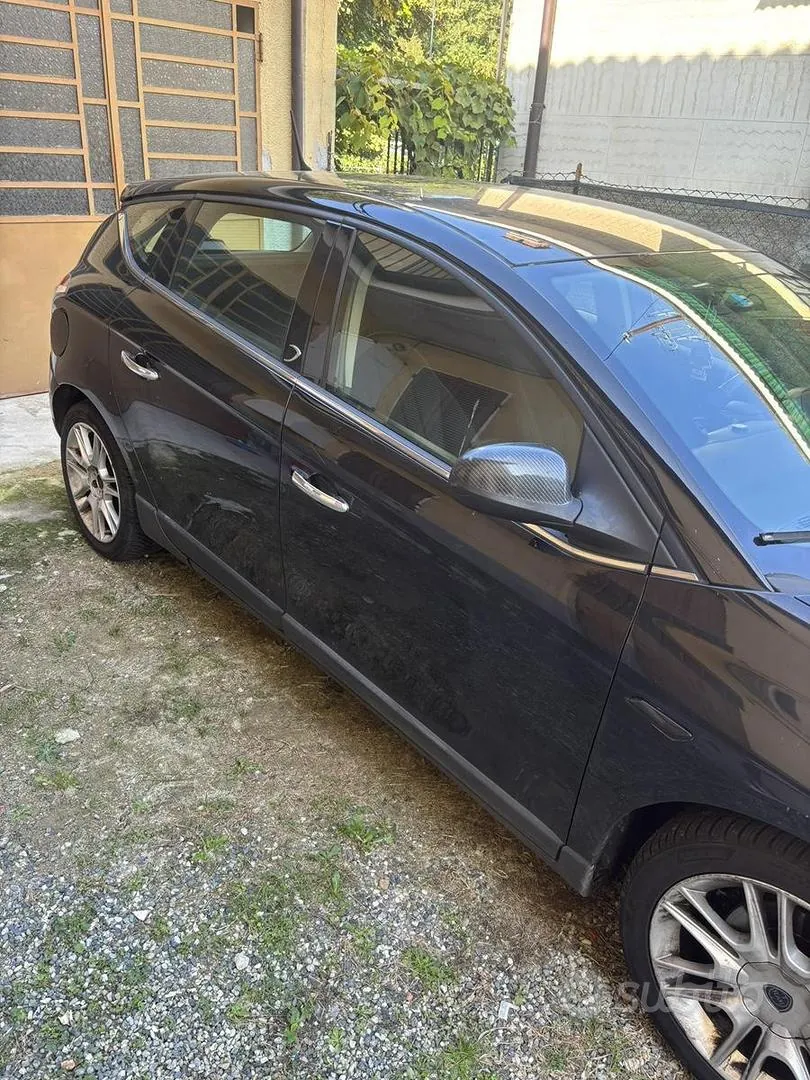 Lancia Delta 2011 photo 5