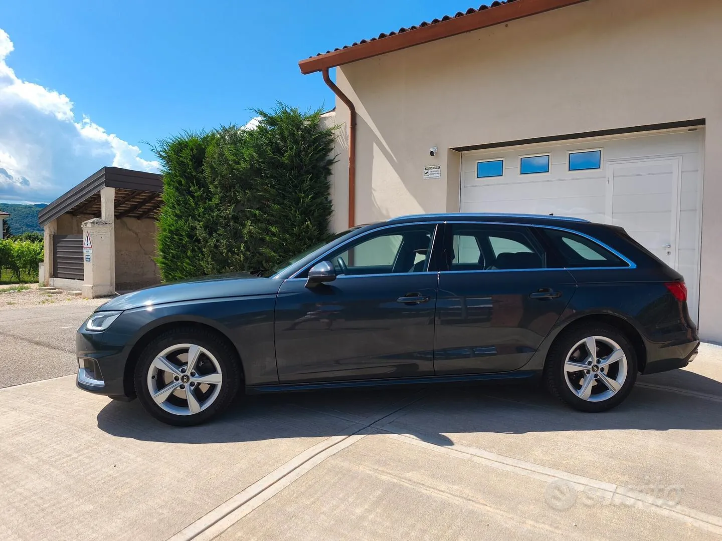 Audi A4 Avant 2022 photo 3