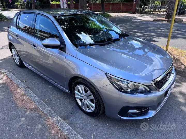 Peugeot 308 2020 photo 3