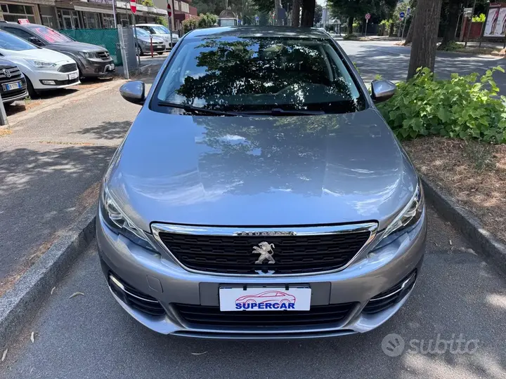 Peugeot 308 2020 photo 2
