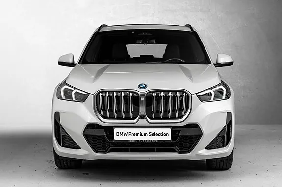 BMW Ix1 2023 photo 3