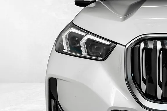 BMW Ix1 2023 photo 4