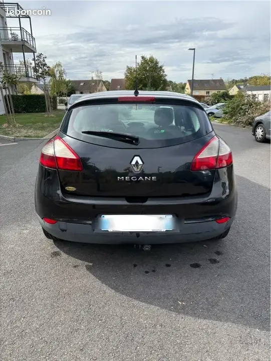 Renault Megane 2009 photo 2